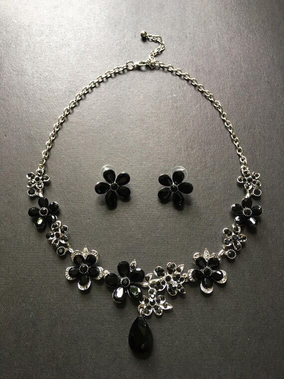 jewelry for black dress for wedding Pairings and How To Wear Them necklace measures around 17.5 long x 1.9 center drop. It's Wedding Season with Black