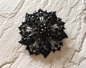 Black brooch, wedding accessories, rhinestone brooch, bridal brooch, wedding jewelry, dress pin, gothic brooch pin, prom