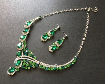 Joyas de esmeraldas, joyas de lujo verdes, madre de la novia del novio, joyas románticas, collar de piedra natal, regalo de cumpleaños, pendientes de boda