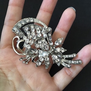 SALE - Wedding brooch, rhinestones brooch, wedding jewelry, silver brooch, crystal bridal brooch, brooch pin, evening jewelry, gift for her