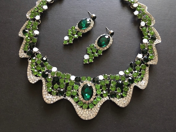 Emerald jewelry set, birthstone necklace and earrings, prom necklace, Grandma gift for Mom, birthday gift, vintage wedding