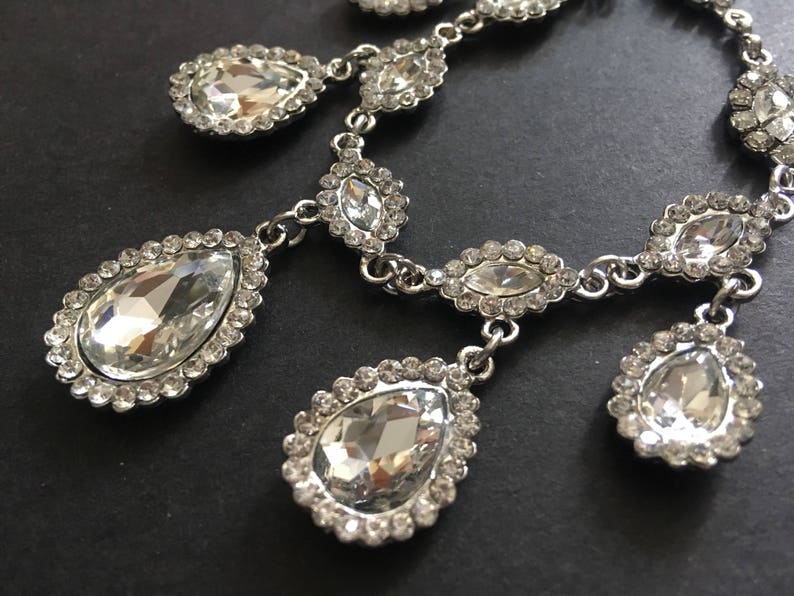 bridal necklace SALE Love teardrops wedding bridal rhinestones crystals chandelier teardrop jewelry set engaged rhinestones necklace
