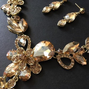 CHAMPAGNE CRYSTAL NECKLACE IN GOLD main image 1
