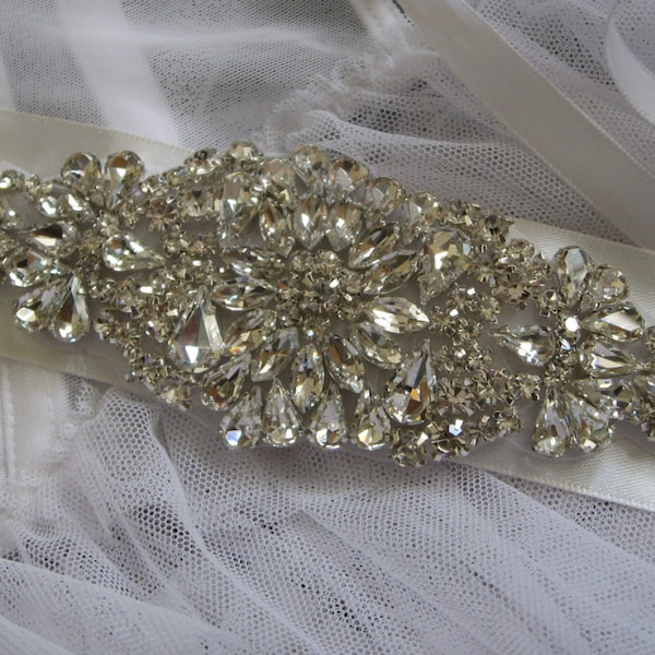 Wedding dress sash belt, luxury crystal bridal sash, wedding belt, crystal belt, rhinestone belt clasp, bridal bridesmaid sash belt