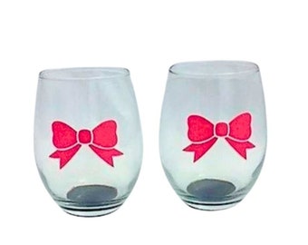 Pink bow glass set, Cute stemless wine glass, Fun kitchen accessory, Custom 21st birthday, Decorated drinking glass, Pretty glitter cups