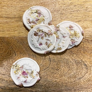 Lot de 5 cachets de cire " Couronne, fleurs séchées et feuilles d'or"