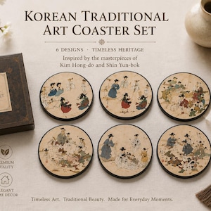 Puede incluir: Un juego de seis posavasos redondos con impresiones de arte tradicional coreano, presentados en una caja marrón oscuro con la etiqueta Korean Traditional Art Coaster Set. Cada posavasos muestra ilustraciones históricas detalladas de figuras.