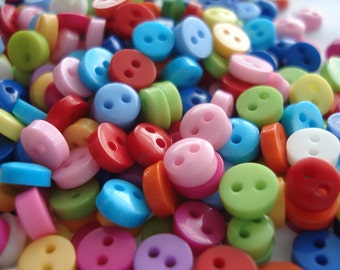 100 Mini Micro Resin Buttons, 6mm Buttons, Pack of 100 Doll Buttons, 2p Each!! A06001