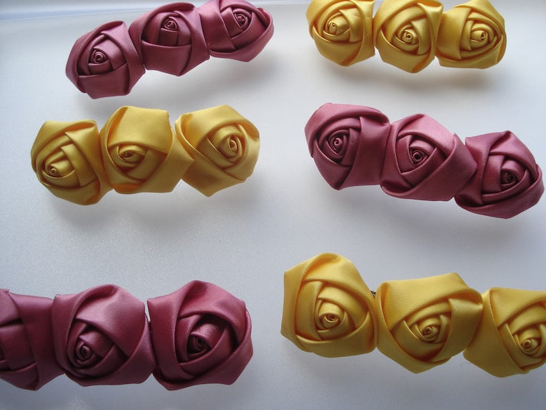 FROM 99P PER PACK 50 RIBBON ROSES 10 DIFFERENT STYLES