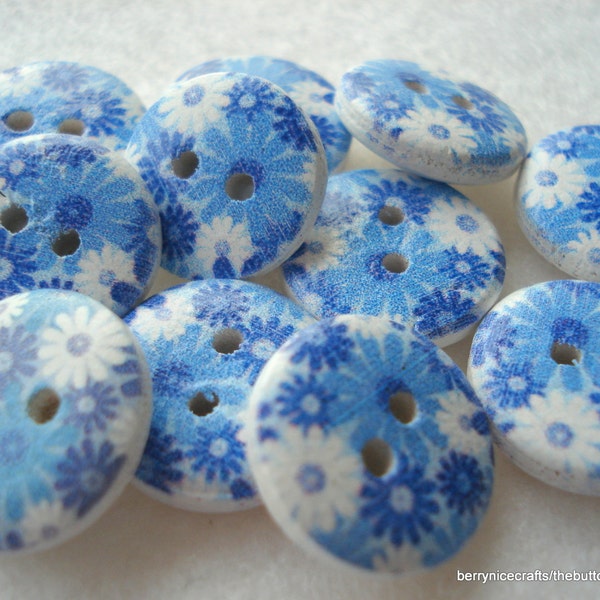 15mm Wood Buttons Blue White Flower Print Pack of 15 Blue Buttons WW1512