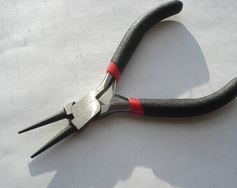 Jewellery Pliers, Round Nose Pliers, Black Gunmetal Carbon-Hardened Steel Pliers, T32