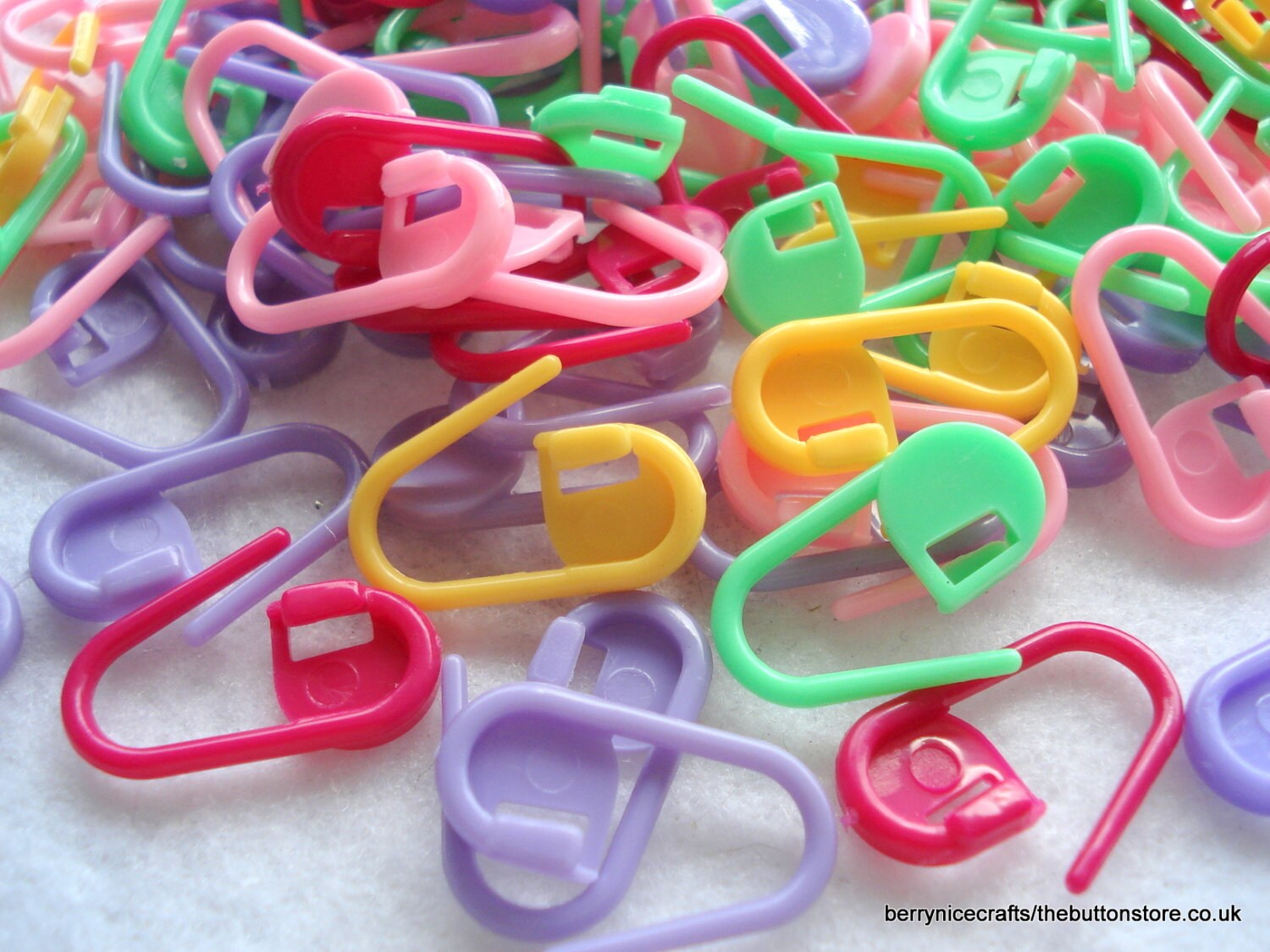 50 Plastic Stitch Markers Pack of 50 Stitch Holders 6p Etsy