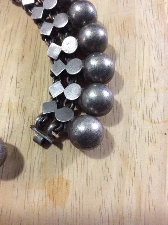 Anklet With Round and Triangle Accents - image 3