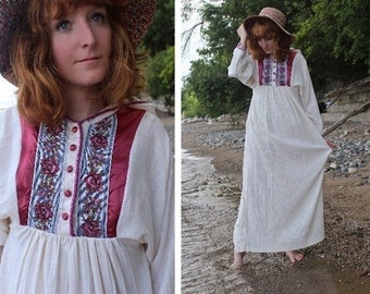 Maxi Dress 70s Vintage Victorian Style Smock HOODED Embroidery RED ROSE Modern Woman Size Medium Long Sleeve Swim Cover Cotton Gauze Dresses