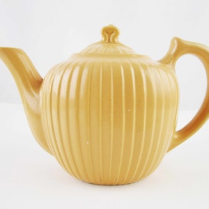 A &#39;Fraunfelter China&#39; Teapot - Melon Yellow Teapot  - Made in the U.S.A. - Teapot - Ridged Teapot - Collectible - Thumb Hold Teapot