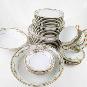Porcelain &#39;Hutschenreuther Gelb&#39; - Vintage Tableware Pieces - Bavarian Dinnerware  - Collectible - Floral Swags, Rust/Yellow Diamonds