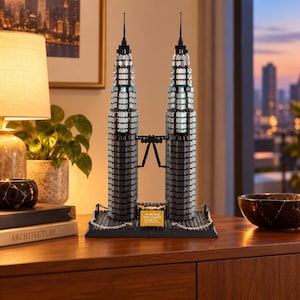 Petronas Twin Towers Building Set, Kuala Lumpur Architecture Model, 1175 PCS Gift