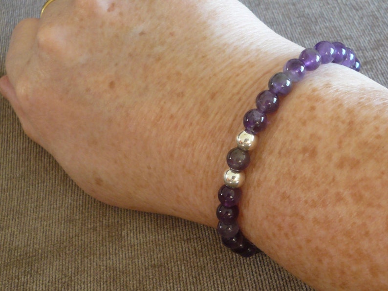 Purple Amethyst Stretch Bracelet Gift for Her Mum Mom Daughter February Pisces Birthday Birthstone 21st 30 40 50 60 Bridesmaids 6th Wedding