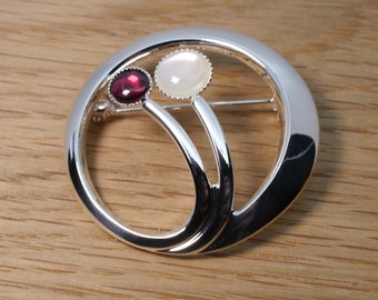 Garnet & Mother of Pearl Brooch 30 40 50 60 70 80 90 January Birthday Mothers Day Gift for her Mum Wife Daughter Sister Gran Aunt Girlfriend
