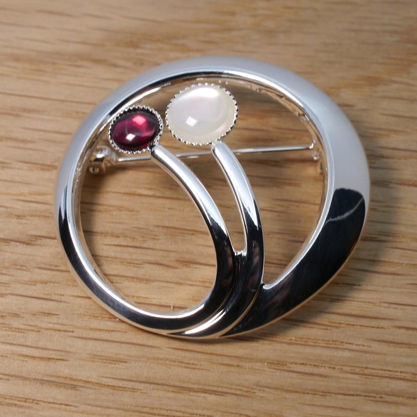 Garnet & Mother of Pearl Brooch 30 40 50 60 70 80 90 January Birthday Mothers Day Gift for her Mum Wife Daughter Sister Gran Aunt Girlfriend
