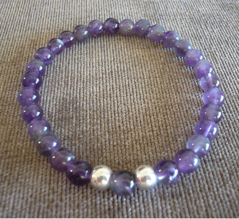 Purple Amethyst Stretch Bracelet Gift for Her Mum Mom Daughter February Pisces Birthday Birthstone 21st 30 40 50 60 Bridesmaids 6th Wedding
