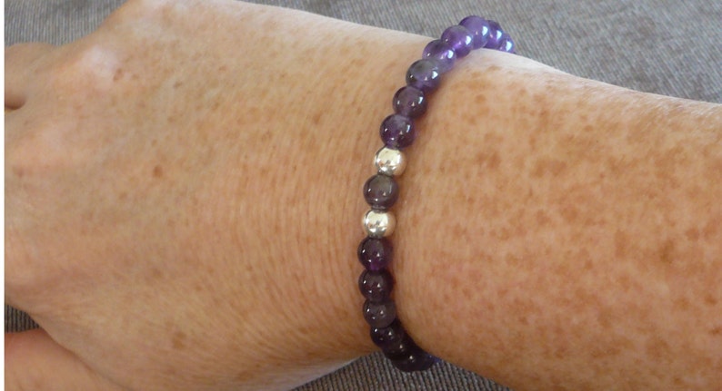Purple Amethyst Stretch Bracelet Gift for Her Mum Mom Daughter February Pisces Birthday Birthstone 21st 30 40 50 60 Bridesmaids 6th Wedding