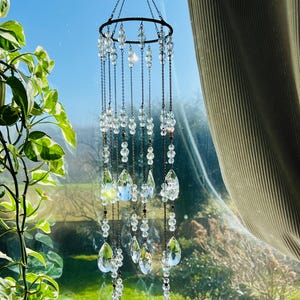 Gran y elegante candelabro atrapasol de cristal: atrapaluz brillante para ventanas y cristales decorativos, móvil de cristal
