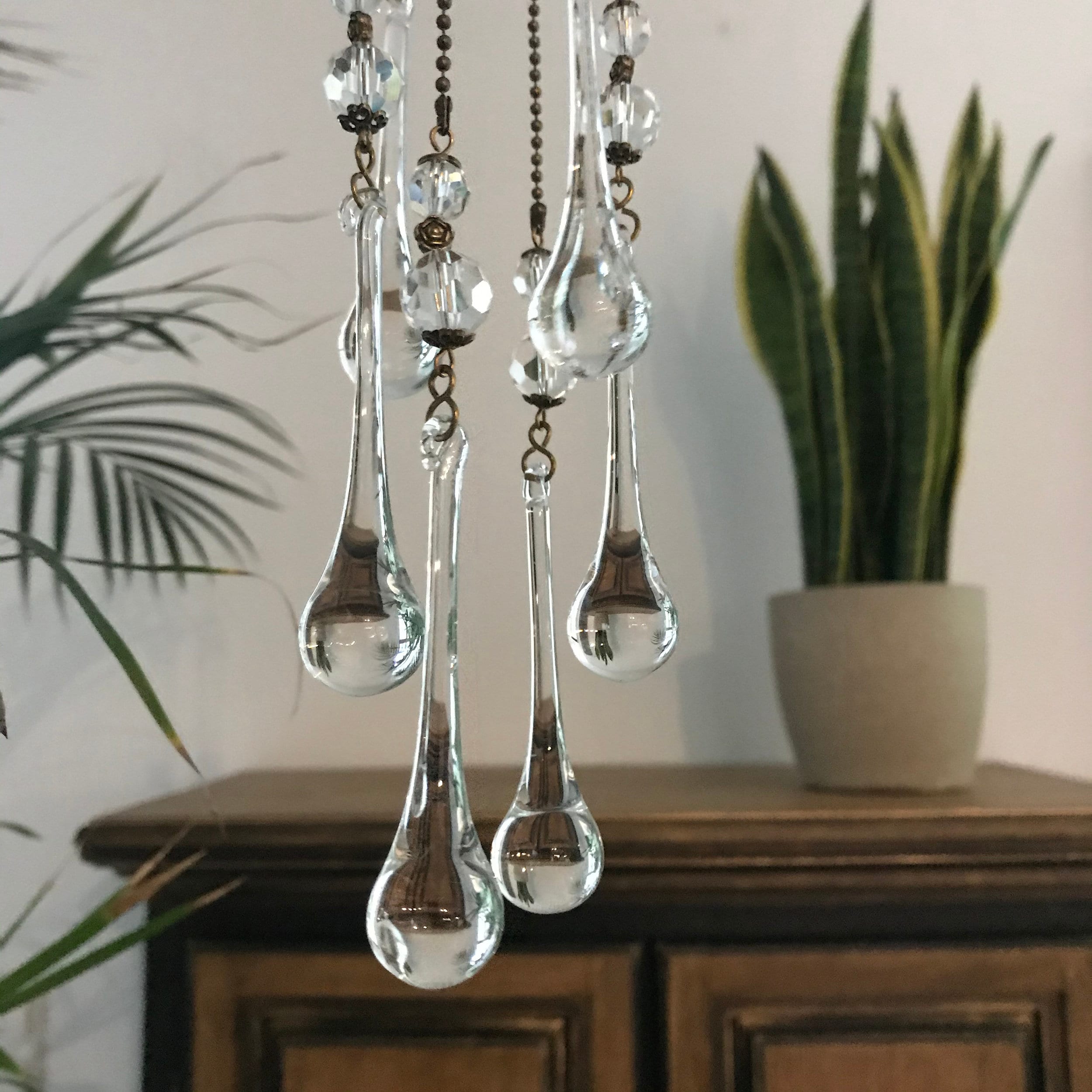 Elegant Glass Drop Suncatcher – Crystal Sun Catcher for Windows, Decorative Crystal Drops