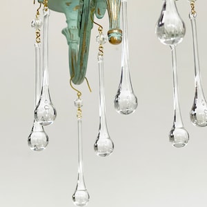 Set of 6 glass decorative teardrops for chandeliers, candelabras, manzanita branches, etc. Chandelier decoration