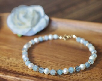 Aquamarine x Pearl Bracelet // Feminine & Chic // Stackable // 14K Gold-filled