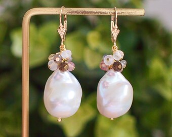 White Baroque Pearl Earrings // Gems Cluster // Flameball Pearls // Understated Look// 14K Gold-filled