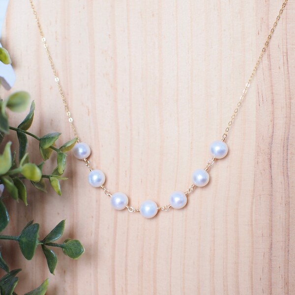 Fresh Water Pearl Necklace // Beautiful Lustre // 14K Gold-filled // Causal & Chic