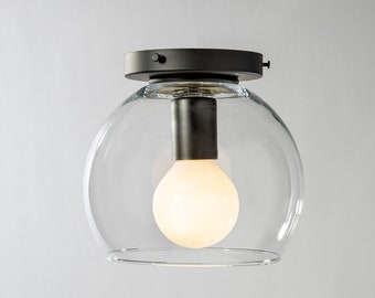 Lumière Globe Shade Flush Mount Light Fixture