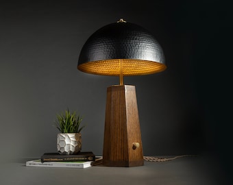 Sonerro Hammered Dome Table Lamp