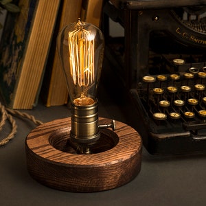 The O Edison Table Lamp Red Mahogany