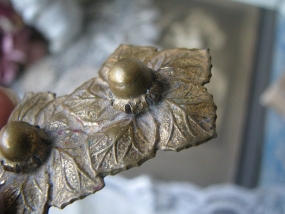 Antique Flower Brooch, Art Deco Flower Brooch, Go… - image 6