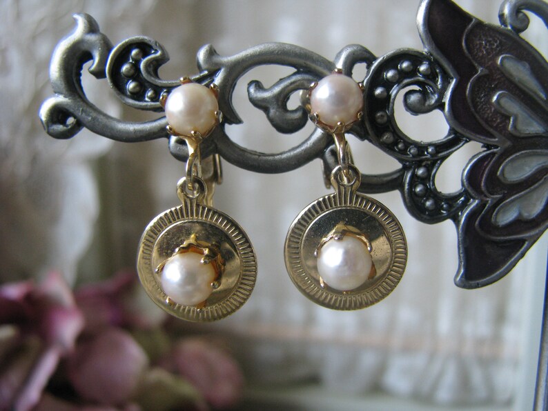 Cultured Pearl Earrings Wedding Pearls Bridal Earrings Vintage Pearl Earrings Pearl Wedding Earrings Vintage Clip On Earrings