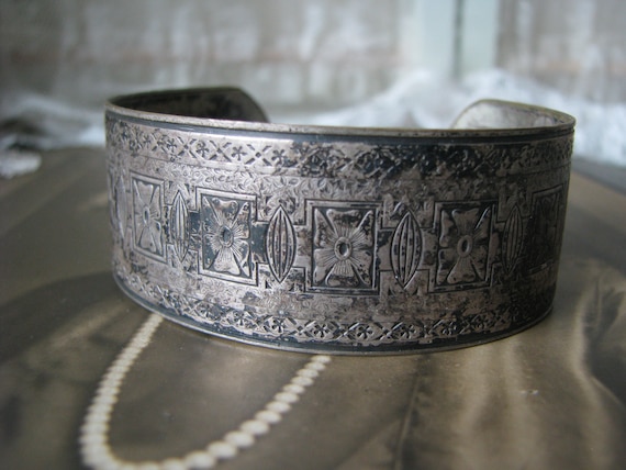 Antique cheap cuff bracelet