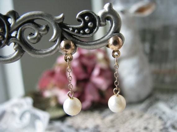 Cultured pearl drop earrings deals