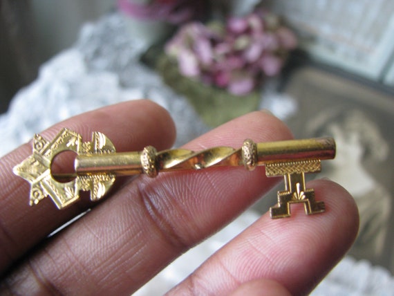 Antique Gold Filled Key Brooch, Victorian Key Bro… - image 6