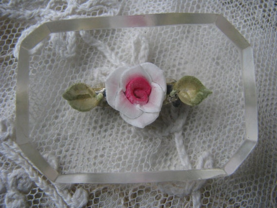 Vintage Lucite Rose Brooch, Reverse Carved Rose B… - image 3