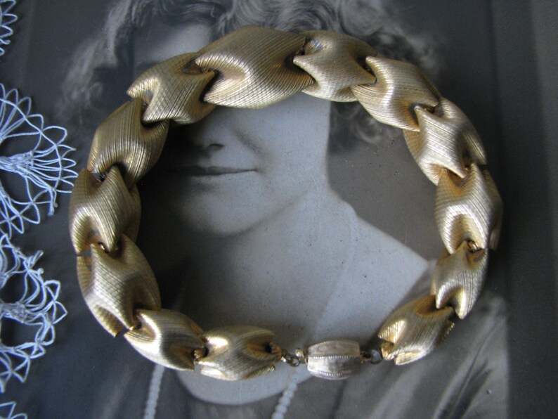 Vintage Gold Bracelet, Gold Bead Bracelet, Gold Link Bracelet, Gold Abstract Bracelet, Graduated Bracelet, Gold Fashion Bracelet image 1