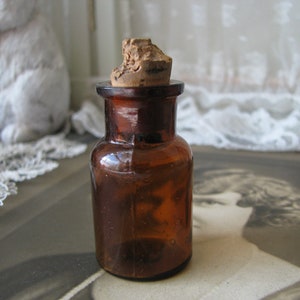 Antique Halloween Decor, Antique Umber Brown Bottle, Antique Medicine Bottle, Small Vial Bottle, Antique Fall Decor,