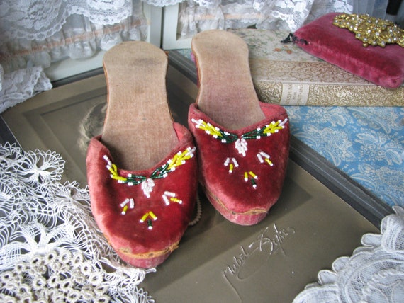 Antique Beaded Shoes, Antique Velvet Shoes, Antiq… - image 3