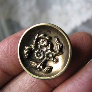 Antique Picture Button, Antique Silver Plated Button, Button Collection, Antique Sewing Notions, Victorian Button