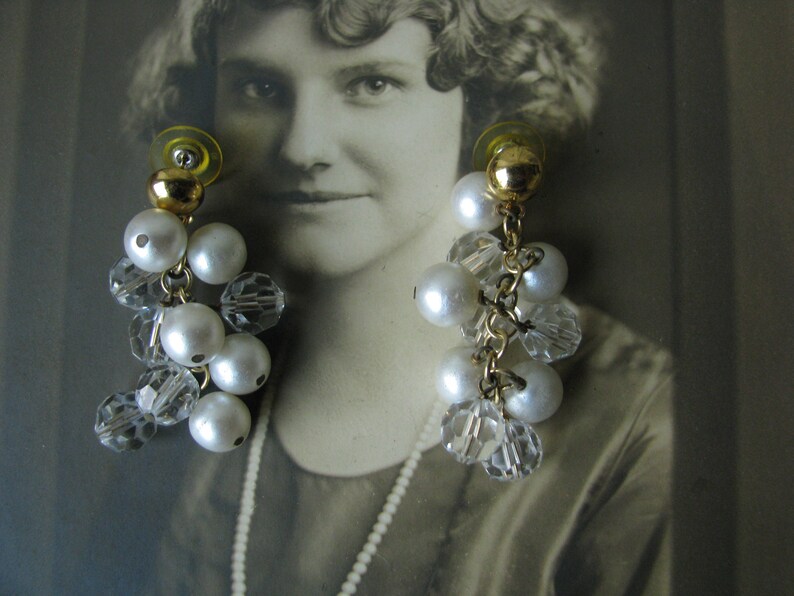 Vintage Crystal /& Glass Faux Pearl Beaded Cluster Earrings Bridal Earrings 1960/'s Beaded Cluster Earrings Vintage Wedding Earrings