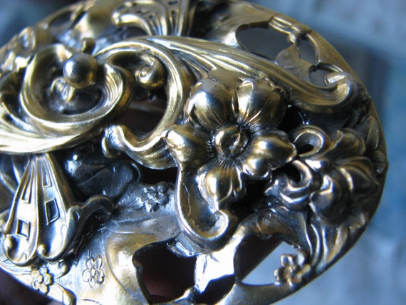 Antique Art Nouveau Brooch, Antique Floral Repous… - image 7