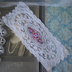 Antique Lace Doily, Nottingham Lace Doily, Embroidered Lace Doily, Rose Doily, Wedding Decorations, Wedding Lace