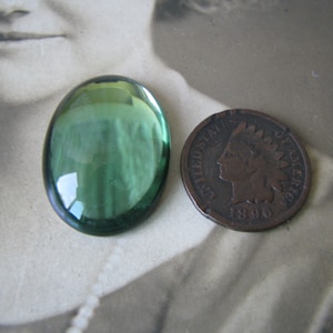 Vintage Green Glass Jewel, Emerald Glass Jewel, Vintage Glass Jewel, Vintage Glass Cabochon, Vintage Oval Glass Jewel