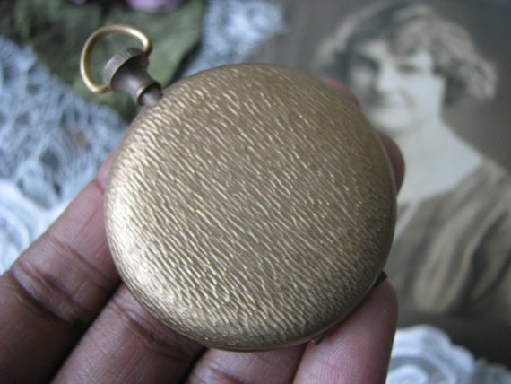 Vintage Pocket Watch Locket, Large Round Locket, … - image 9